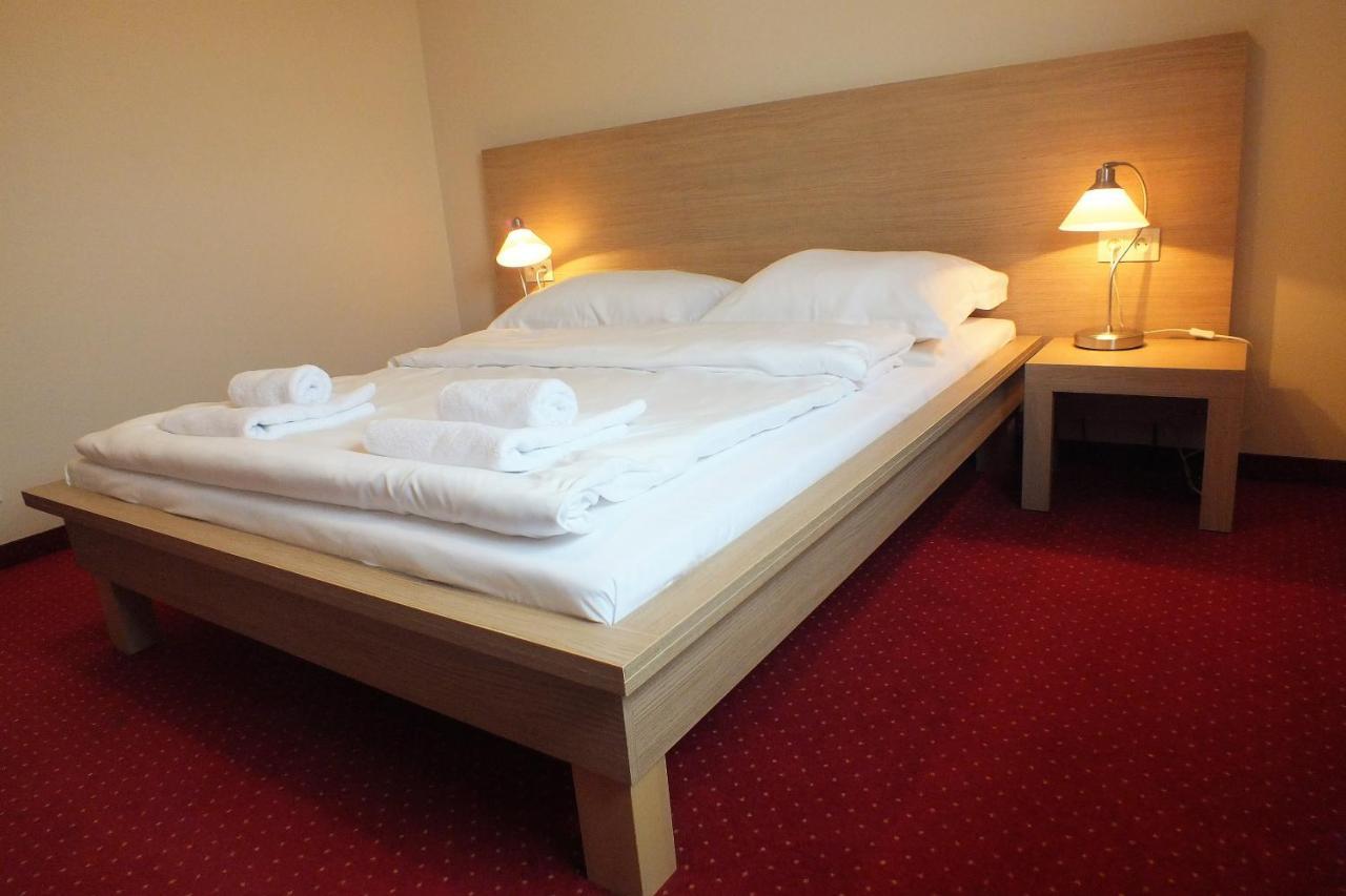 Motel Subaru Varsovia Exterior foto