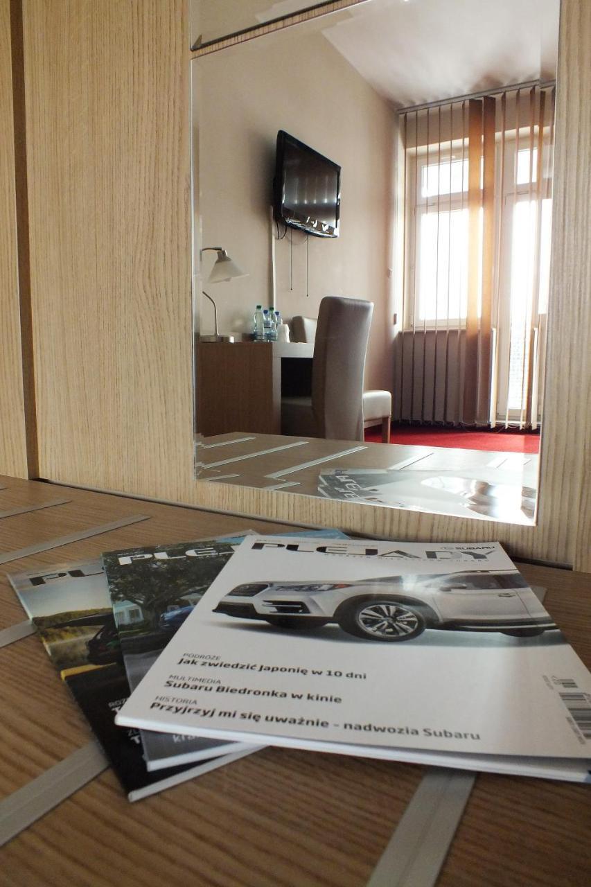 Motel Subaru Varsovia Exterior foto