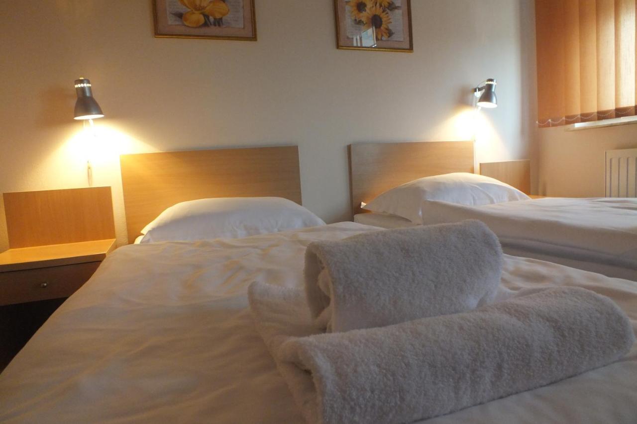 Motel Subaru Varsovia Exterior foto